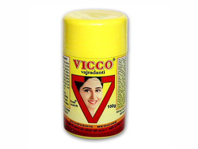 Vicco Vajradanti Ayurvedic tooth powder | shanti dentals